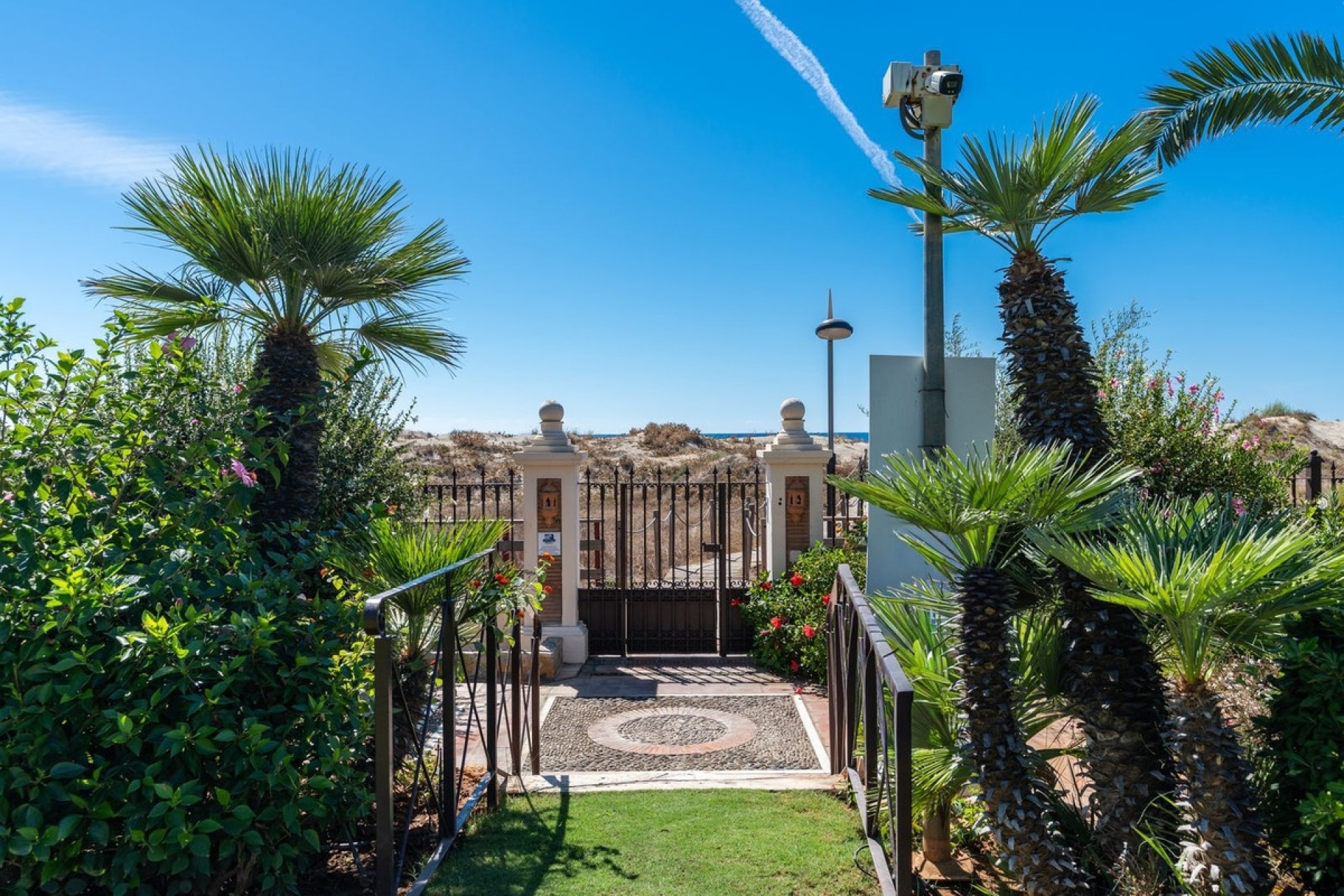 Resale - apartment - Marbella - Los Monteros