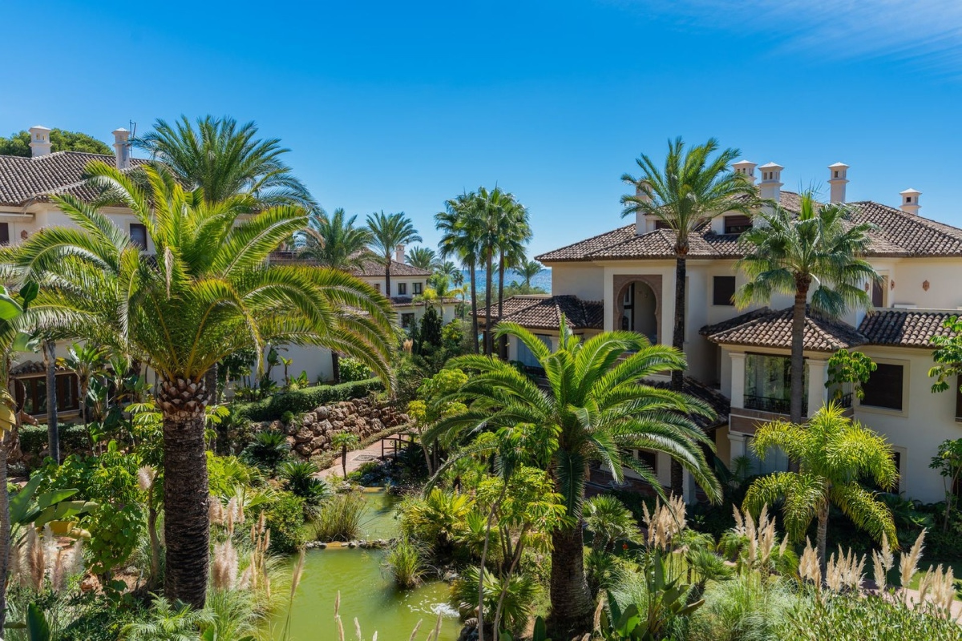 Resale - apartment - Marbella - Los Monteros