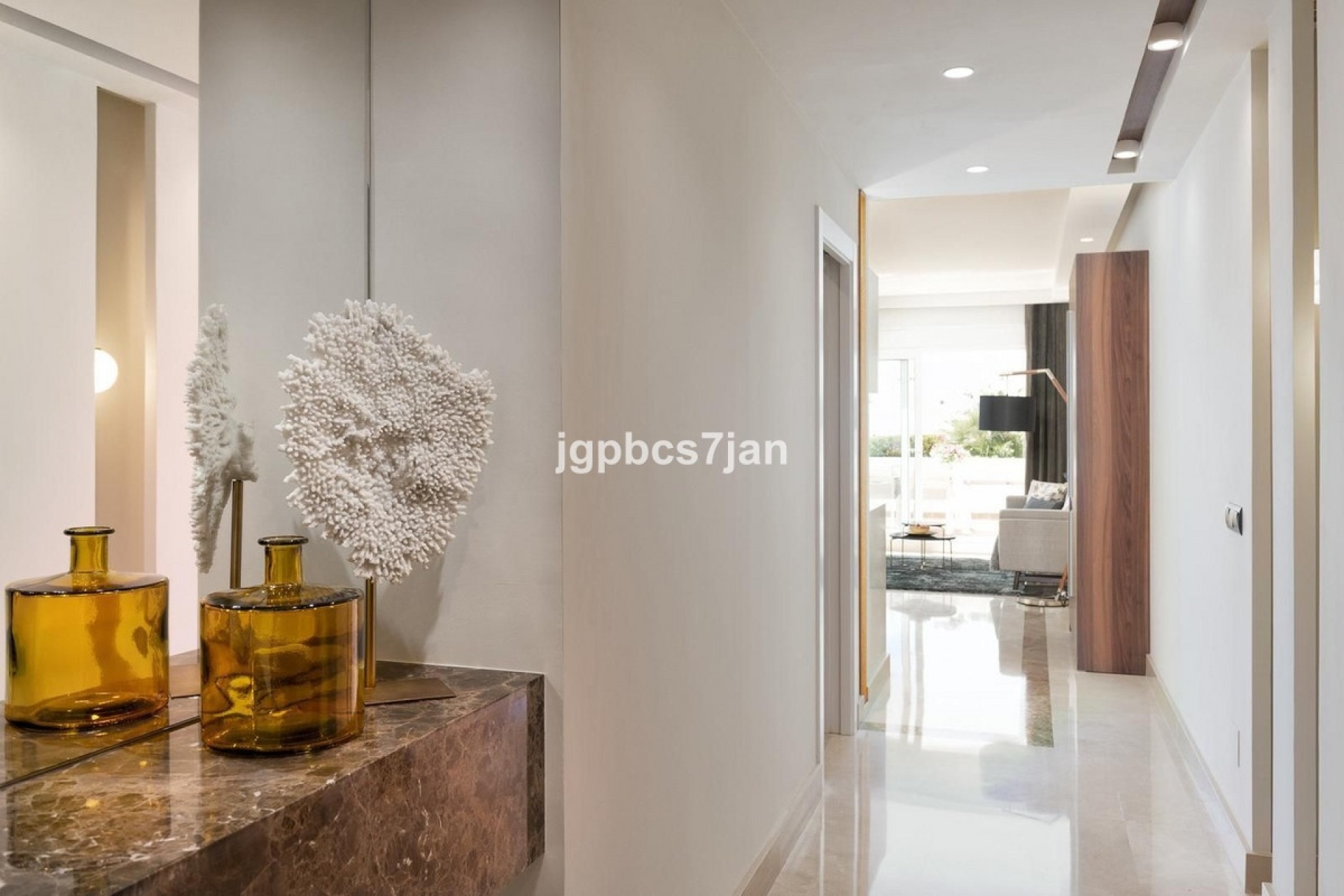 Resale - apartment - Marbella - Los Monteros