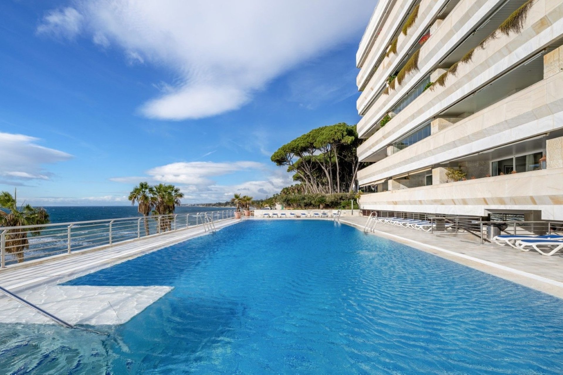 Resale - apartment - Marbella - Marbella Centro