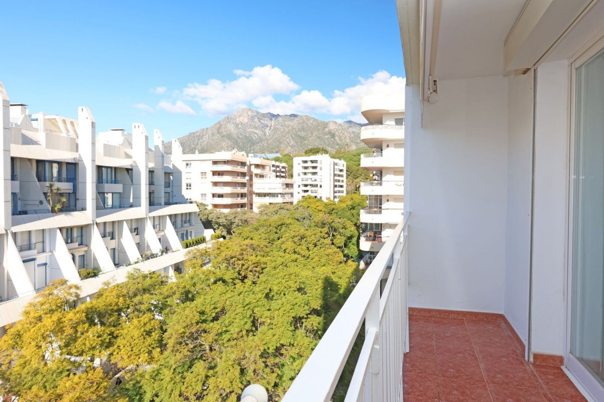 Resale - apartment - Marbella - Marbella Centro