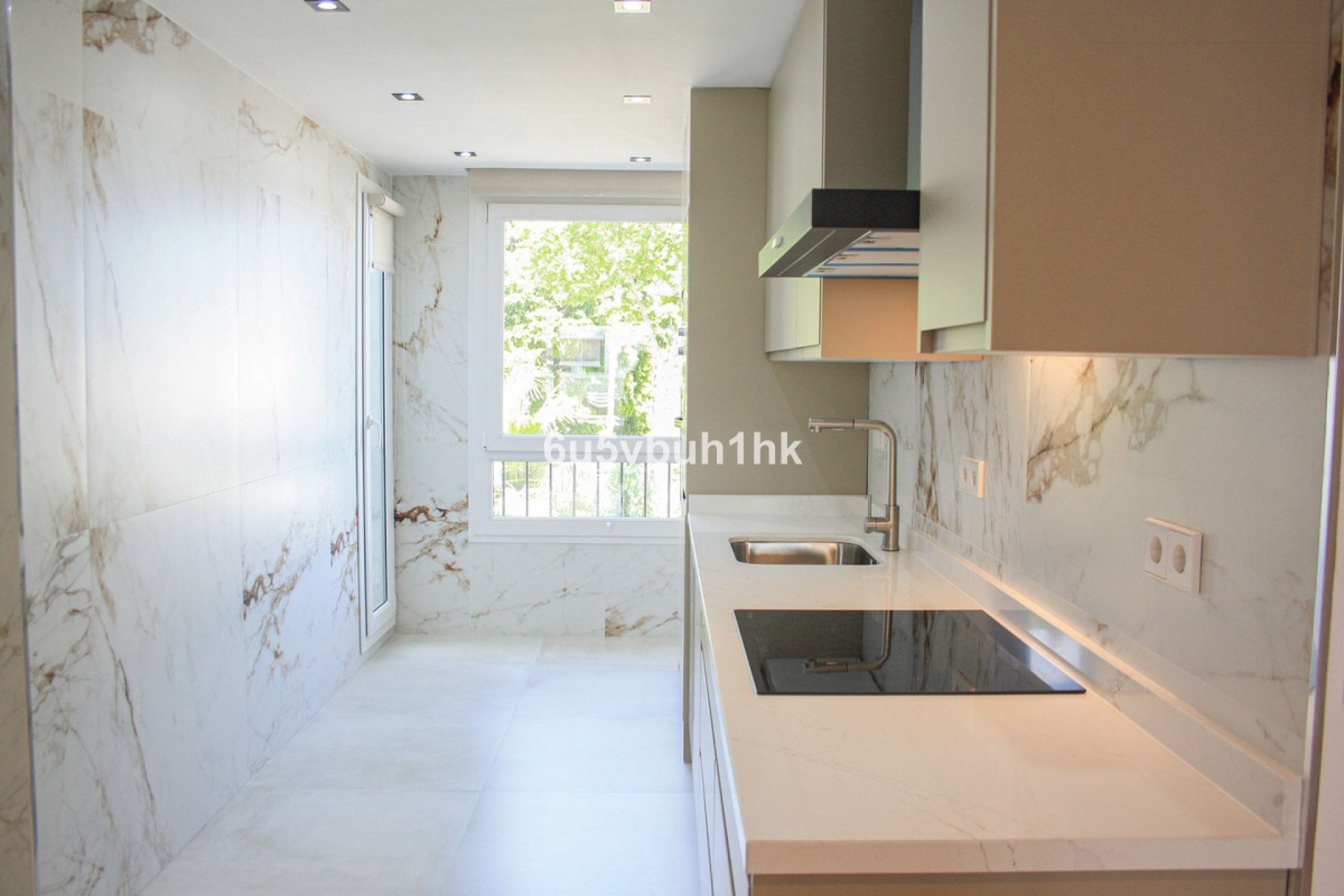 Resale - apartment - Marbella - Marbella Centro
