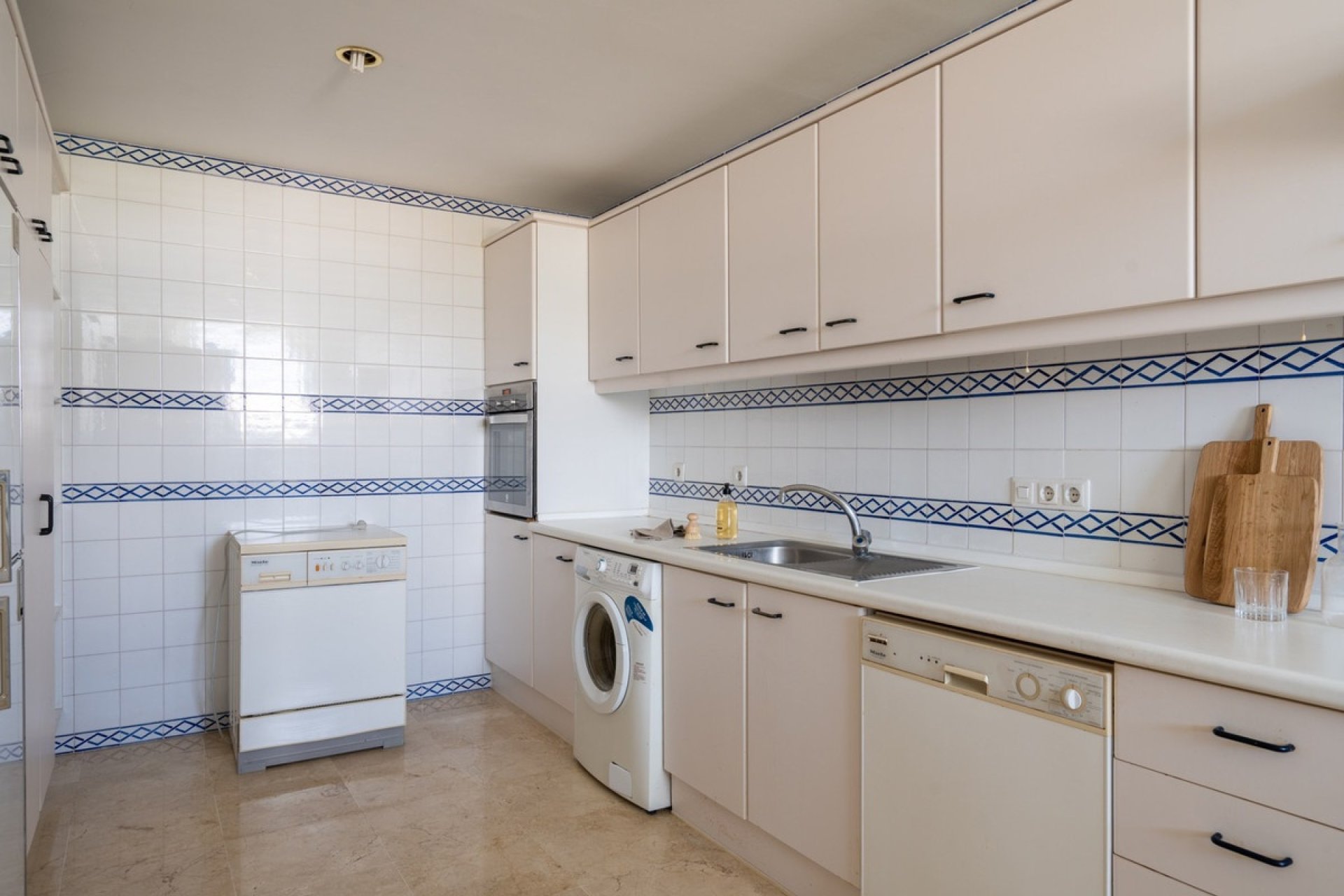 Resale - apartment - Marbella - Marbella Centro