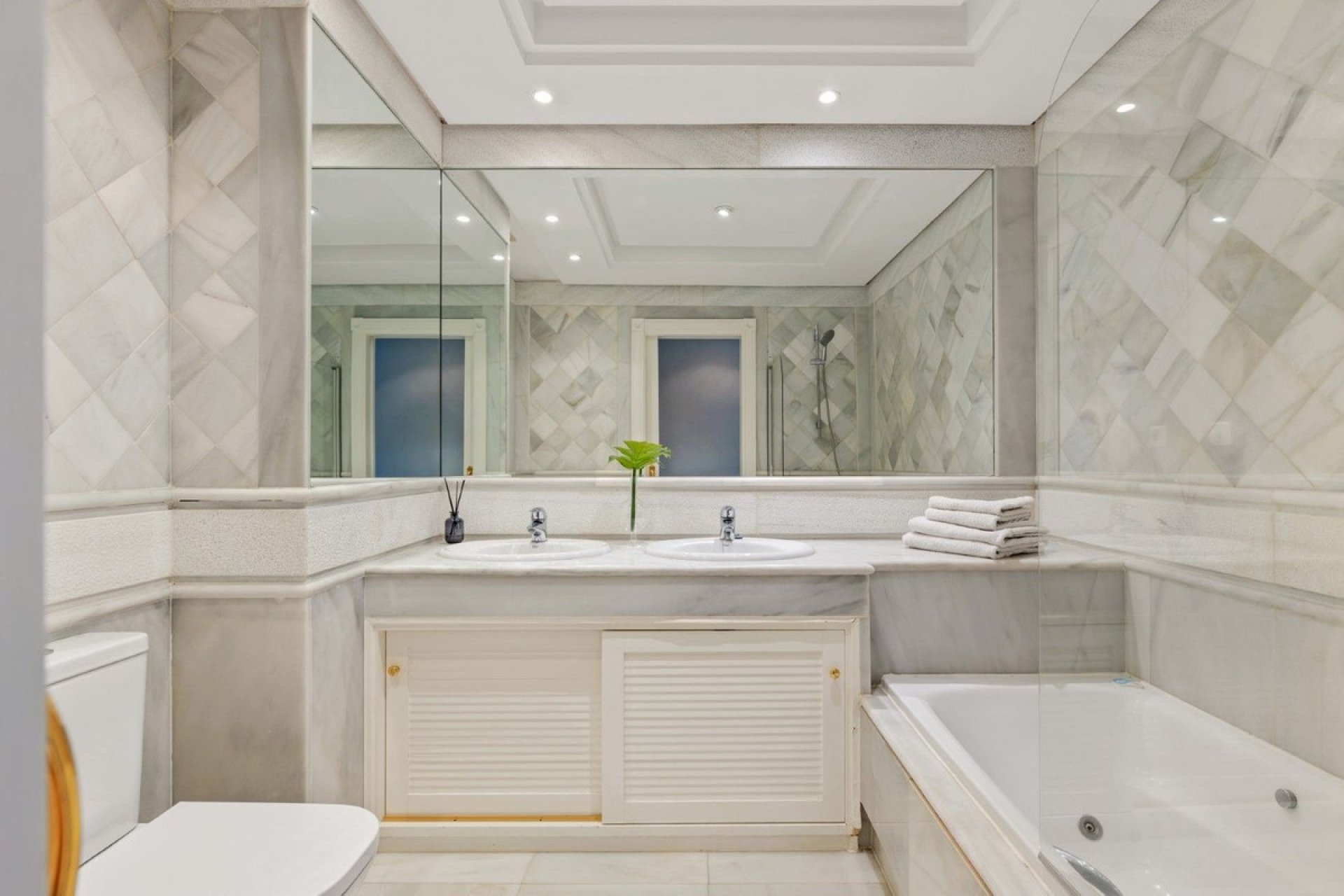Resale - apartment - Marbella - Marbella Centro