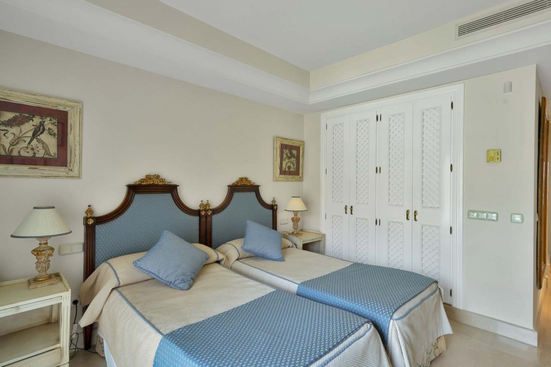 Resale - apartment - Marbella - Marbella Centro