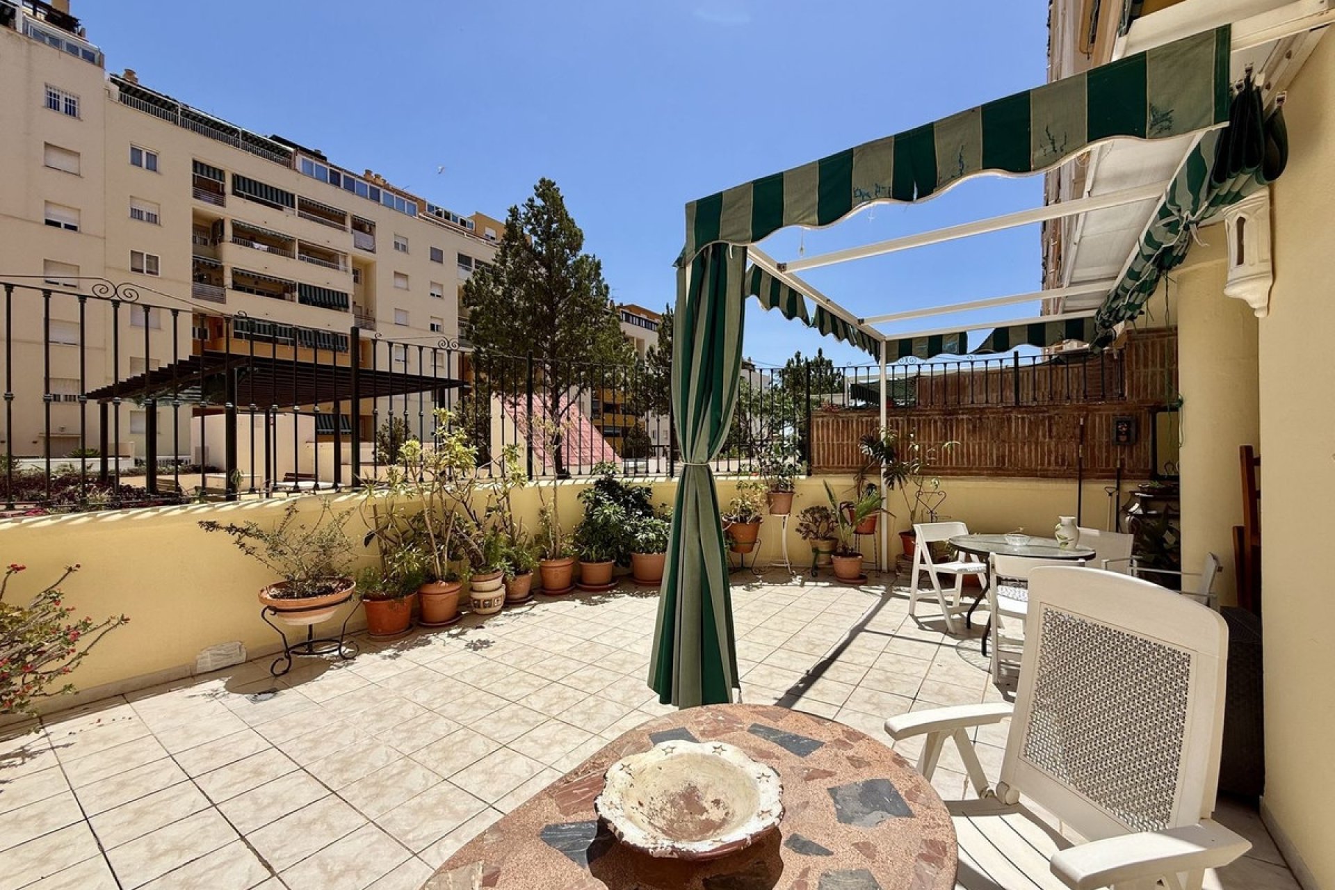 Resale - apartment - Marbella - Marbella Centro