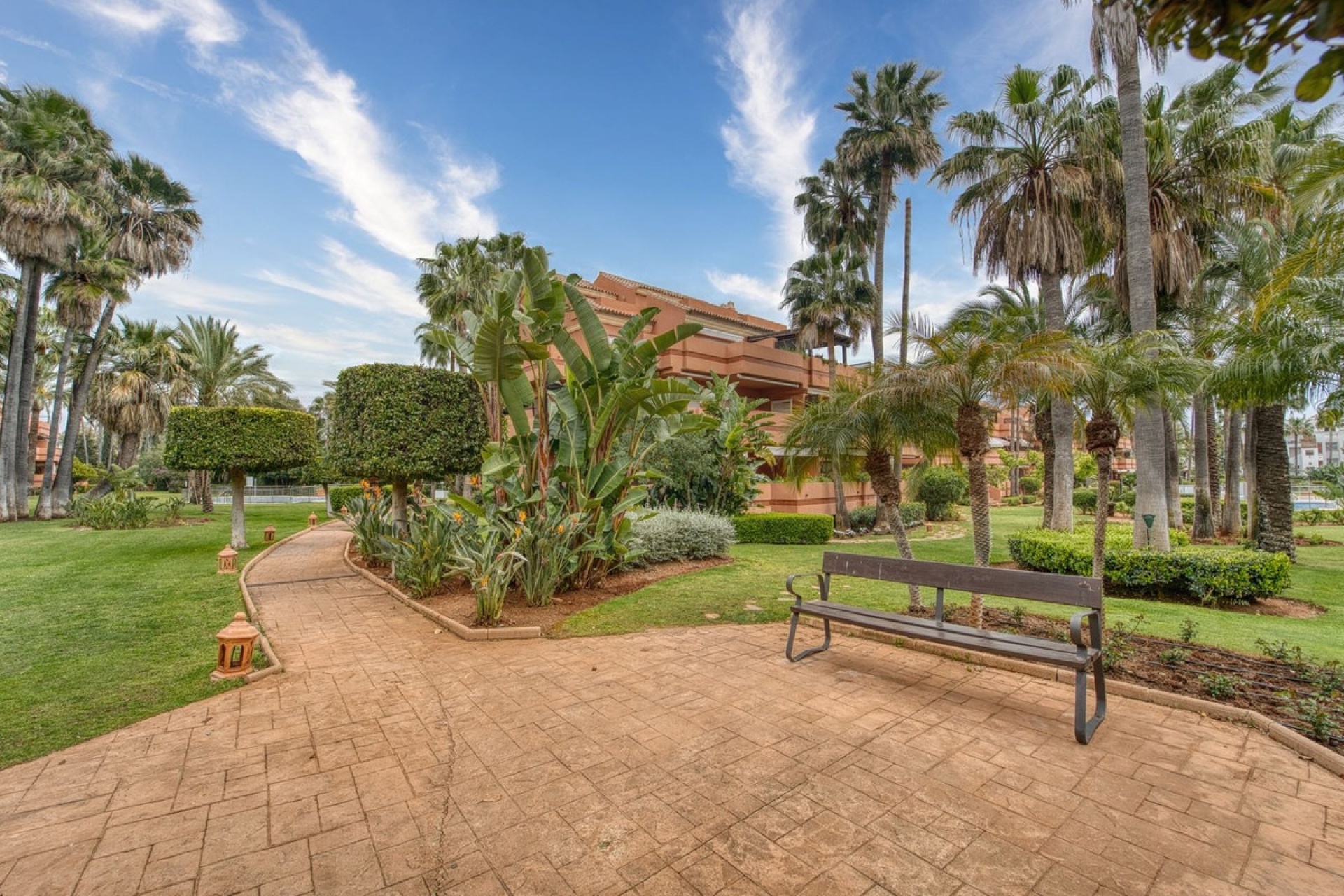 Resale - apartment - Marbella - Marbella Centro