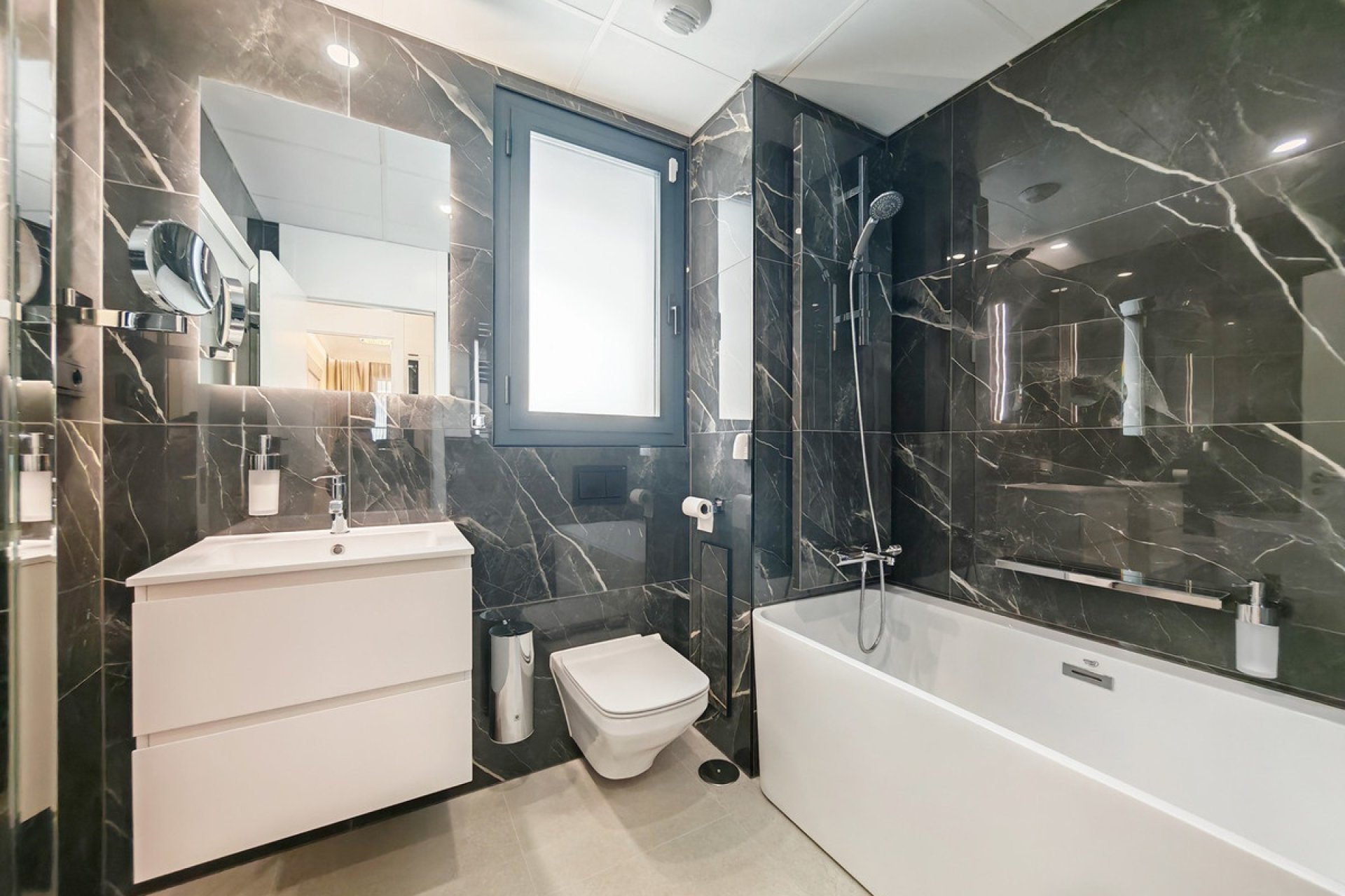 Resale - apartment - Marbella - Marbella Centro