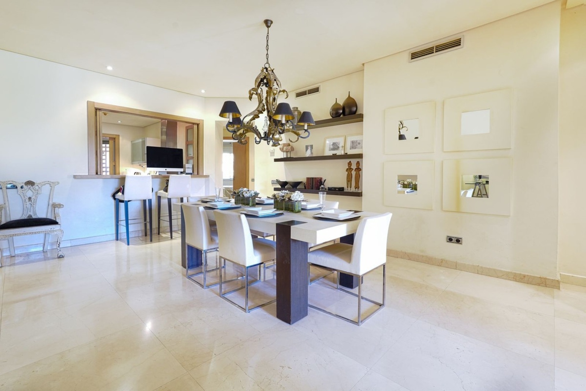 Resale - apartment - Marbella - Marbella Centro