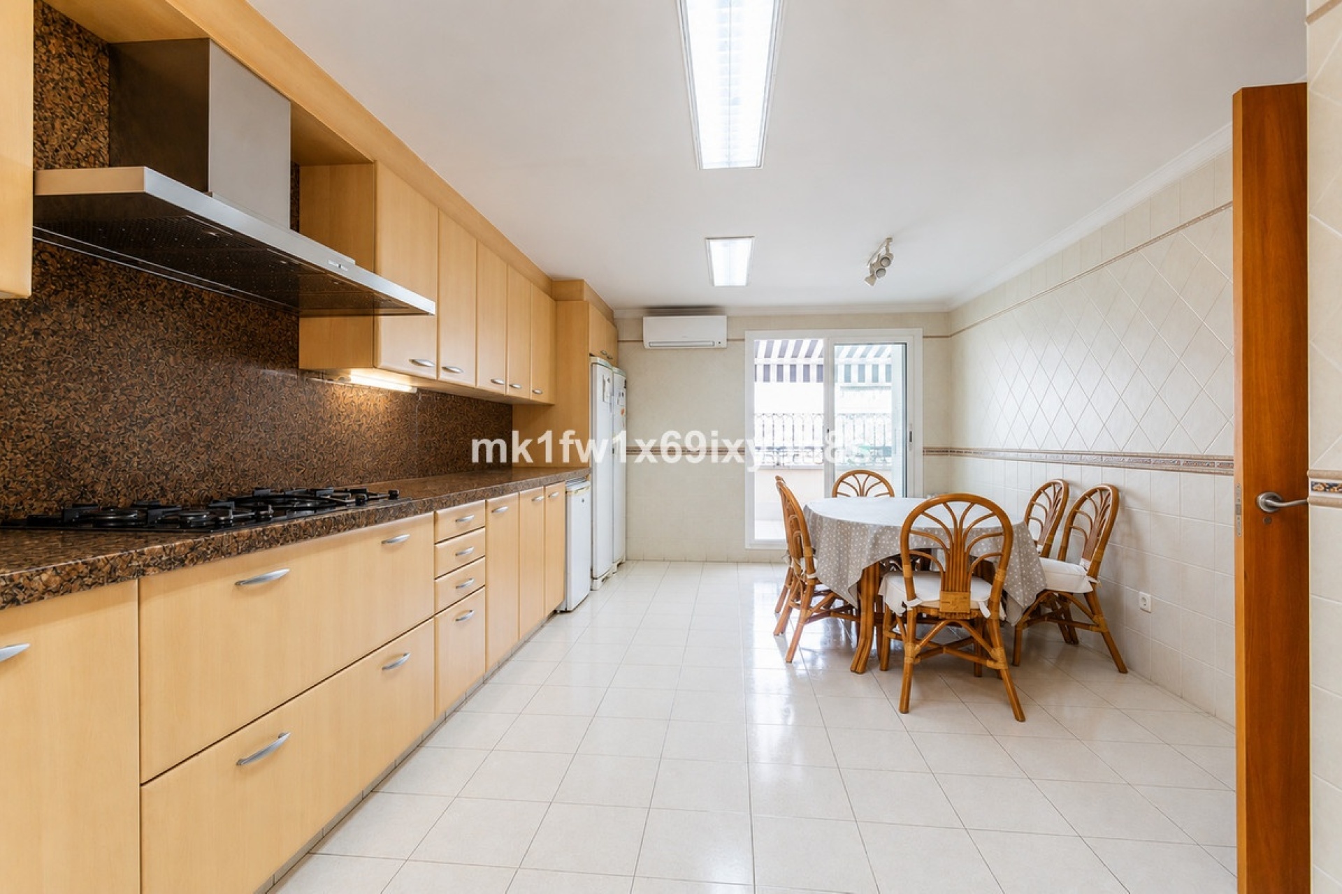 Resale - apartment - Marbella - Marbella Centro