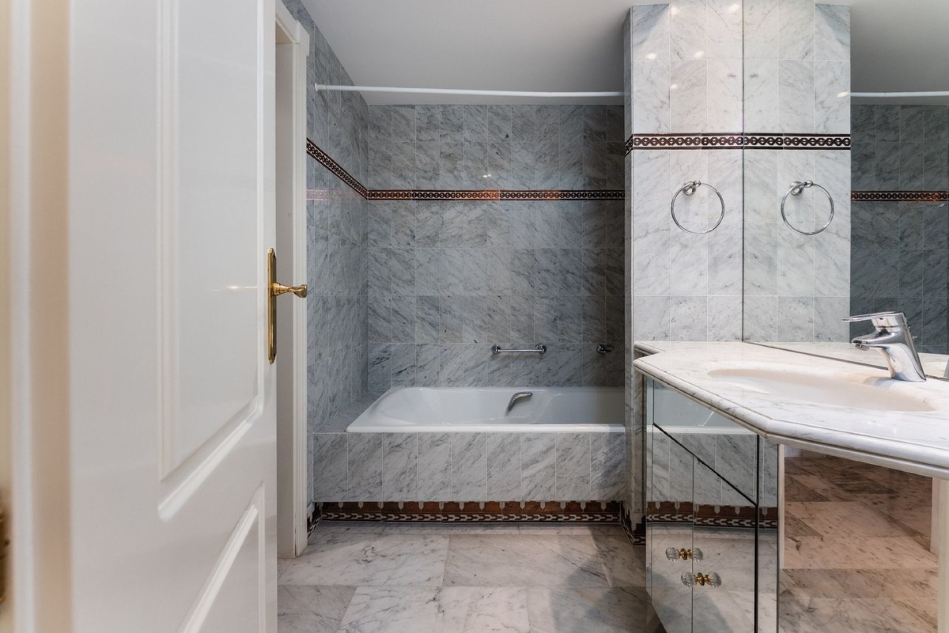 Resale - apartment - Marbella - Marbella Centro