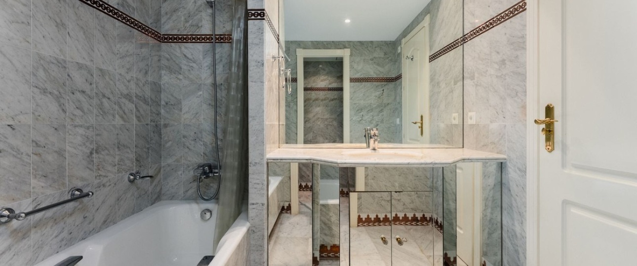 Resale - apartment - Marbella - Marbella Centro