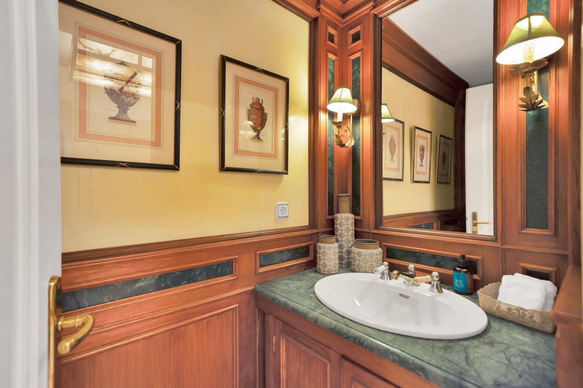 Resale - apartment - Marbella - Marbella Centro