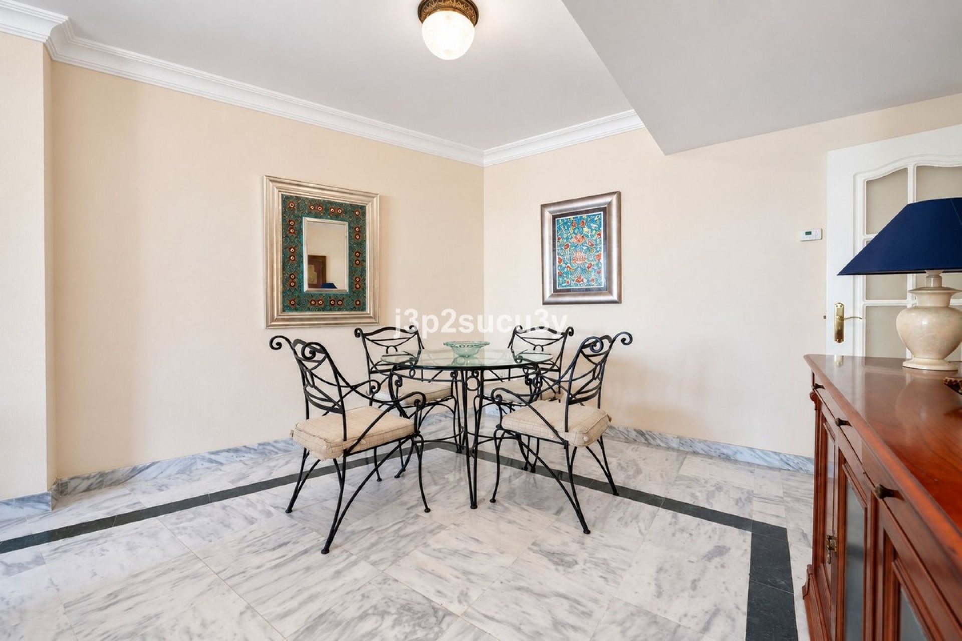 Resale - apartment - Marbella - Marbella Centro
