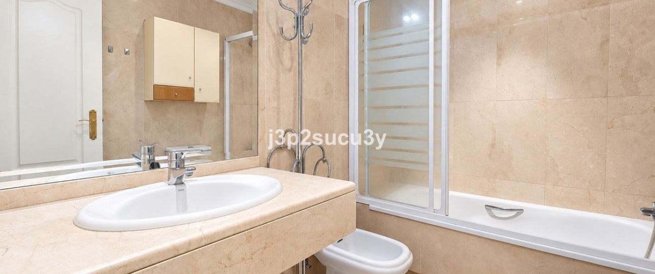 Resale - apartment - Marbella - Marbella Centro
