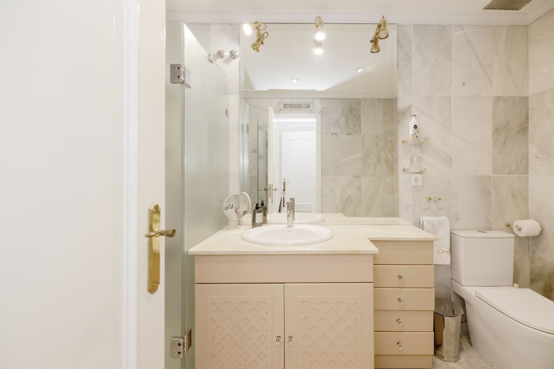 Resale - apartment - Marbella - Marbella Centro