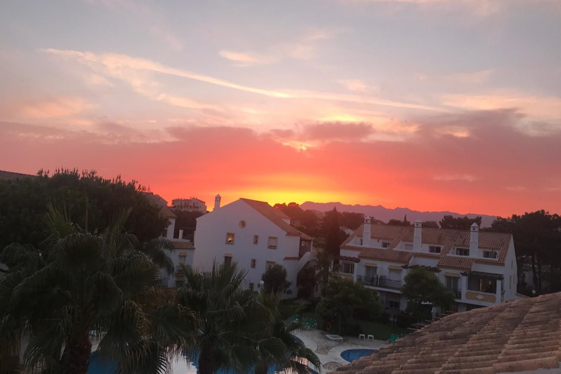 Resale - apartment - Marbella - Marbesa