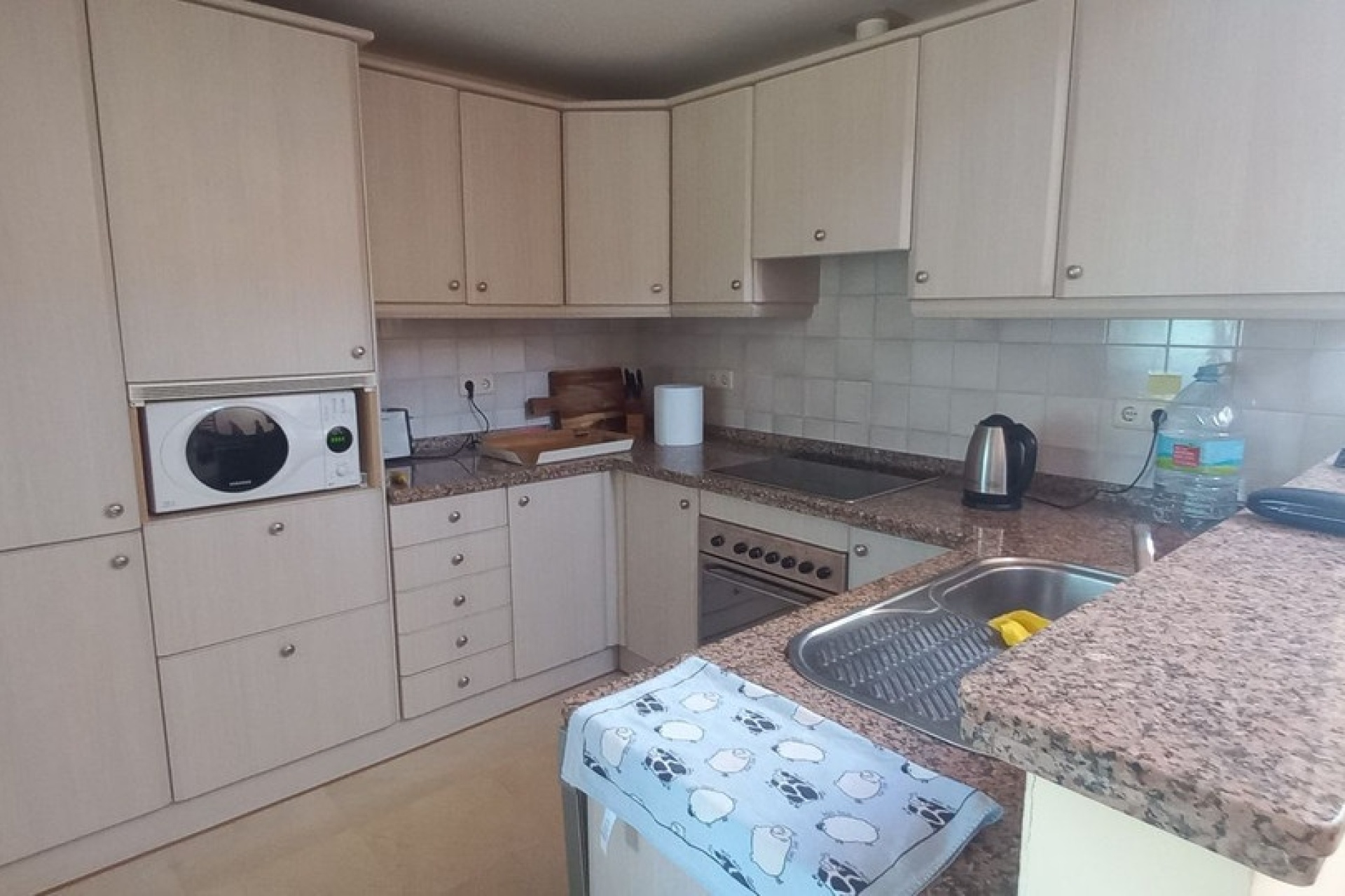 Resale - apartment - Marbella - Marbesa