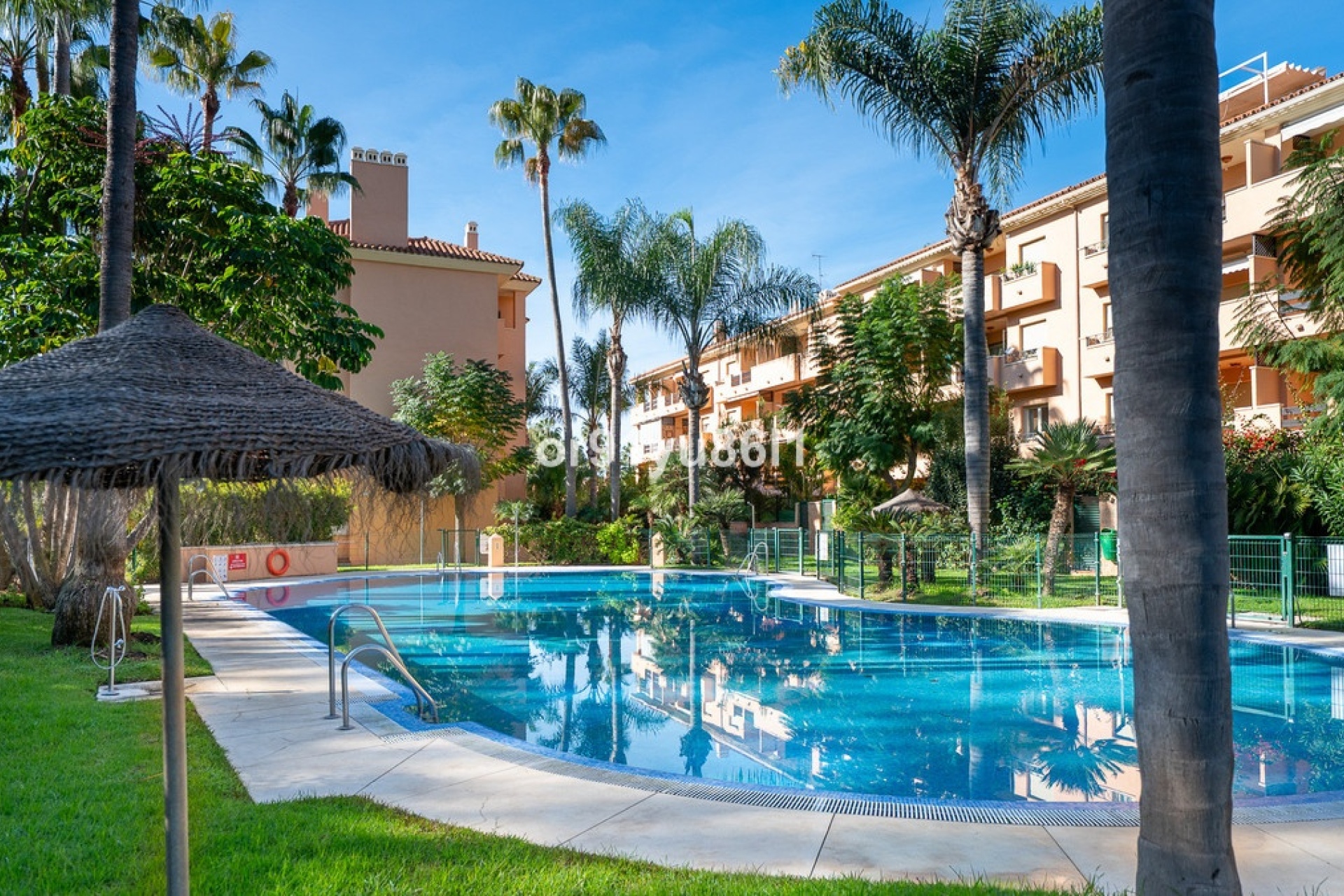 Resale - apartment - Marbella - Marbesa