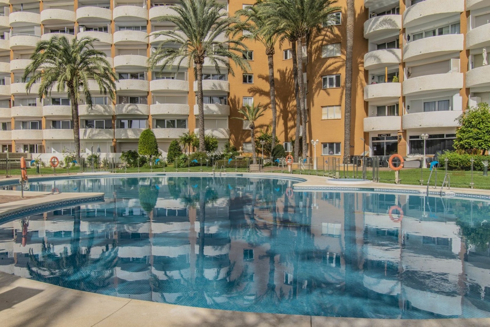 Resale - apartment - Marbella - Marbesa