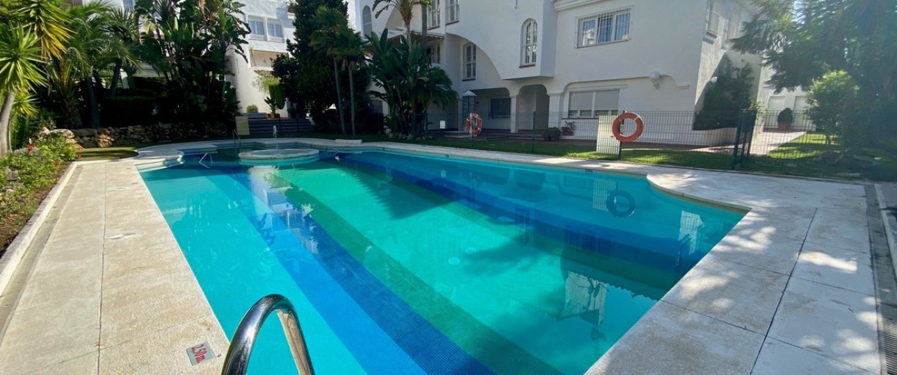 Resale - apartment - Marbella - Nagüeles