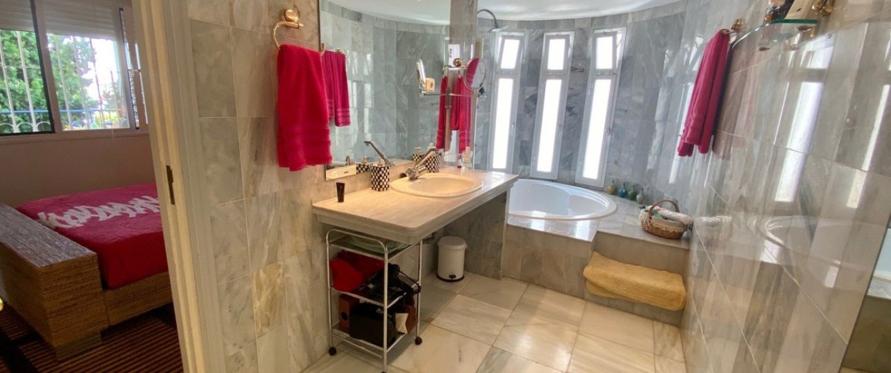 Resale - apartment - Marbella - Nagüeles
