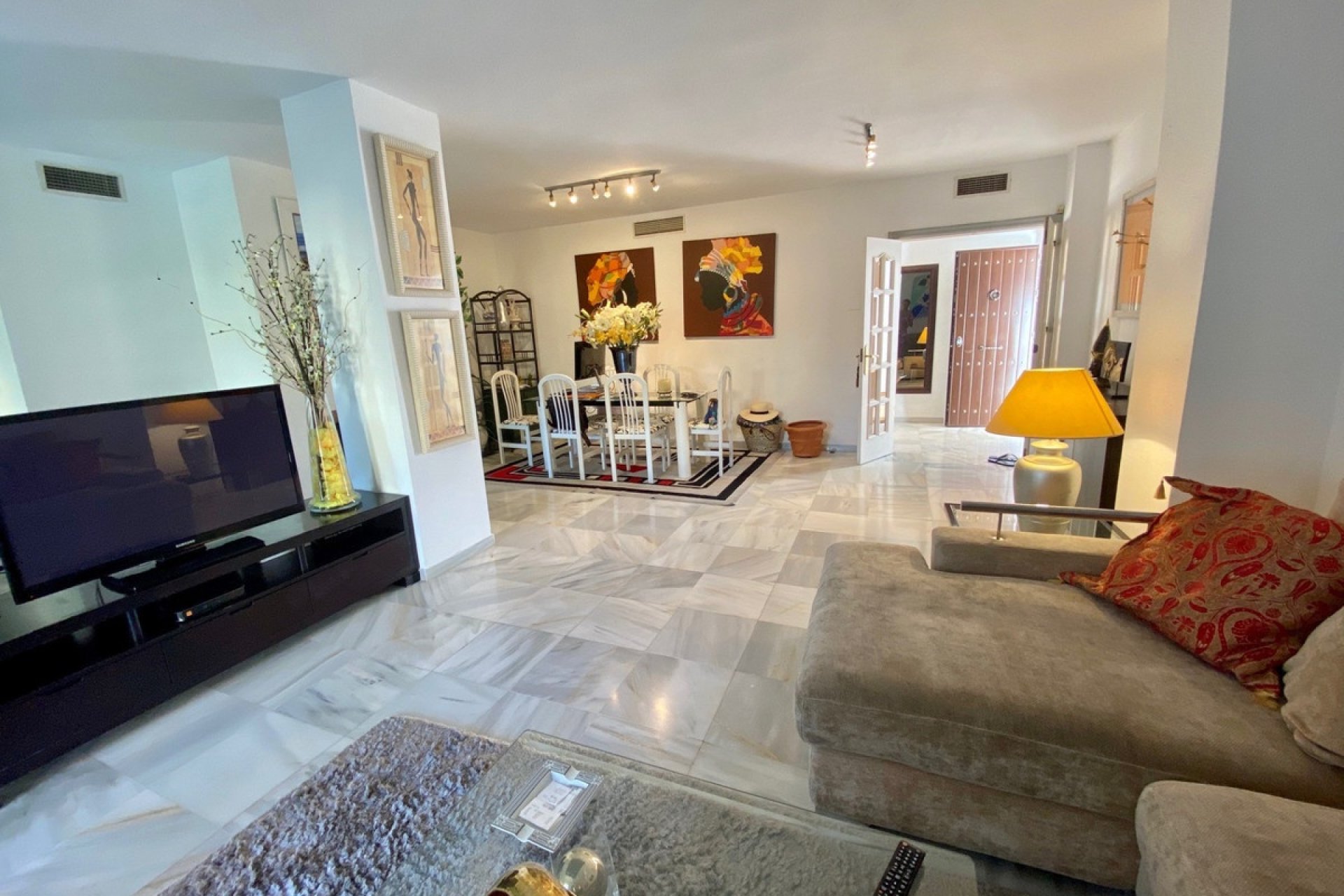 Resale - apartment - Marbella - Nagüeles