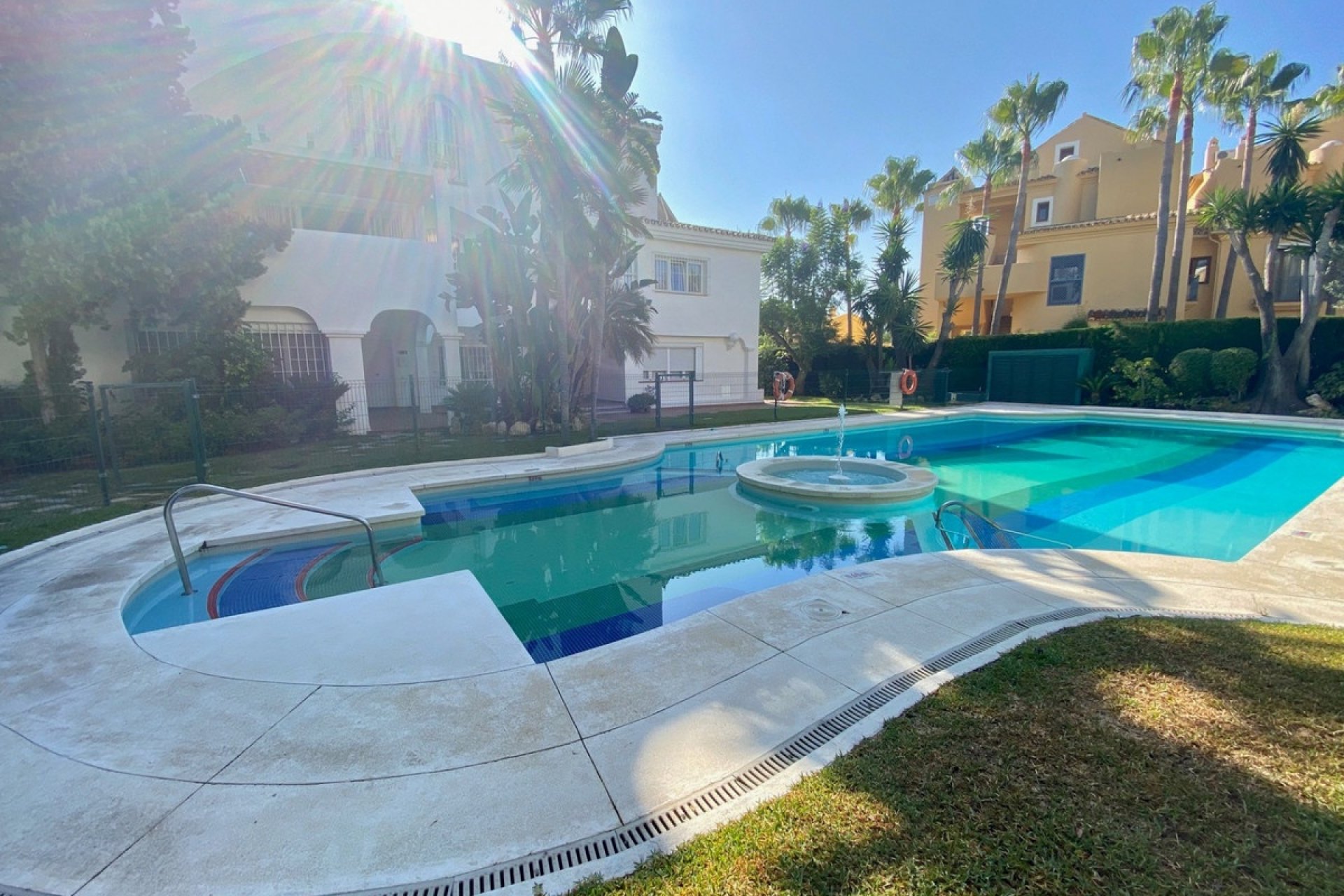 Resale - apartment - Marbella - Nagüeles