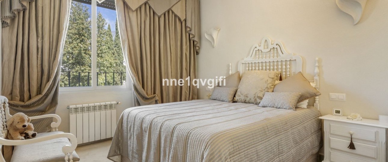 Resale - apartment - Marbella - Nagüeles