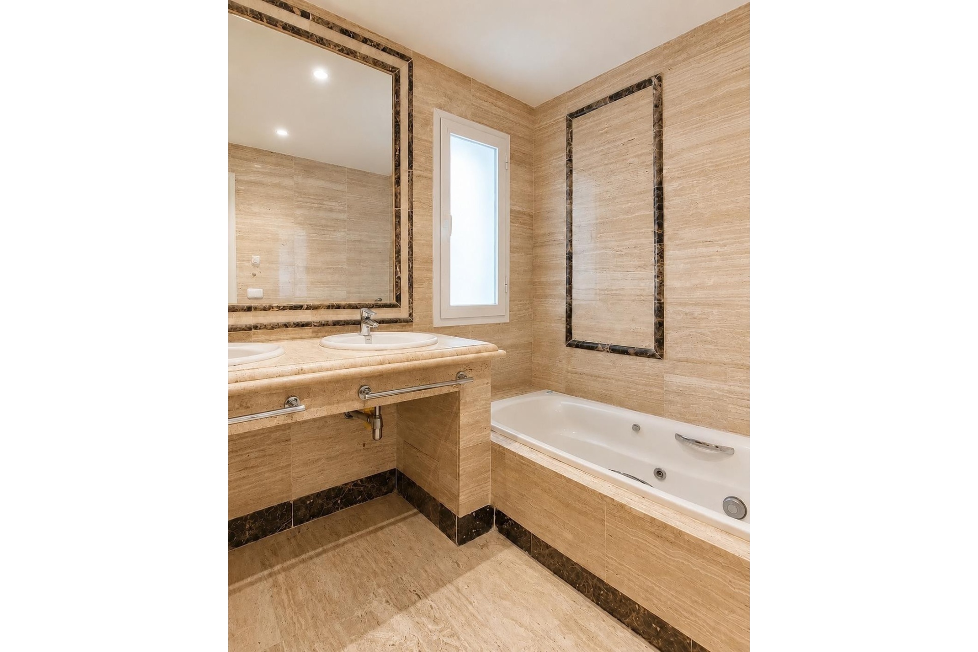 Resale - apartment - Marbella - Nagüeles