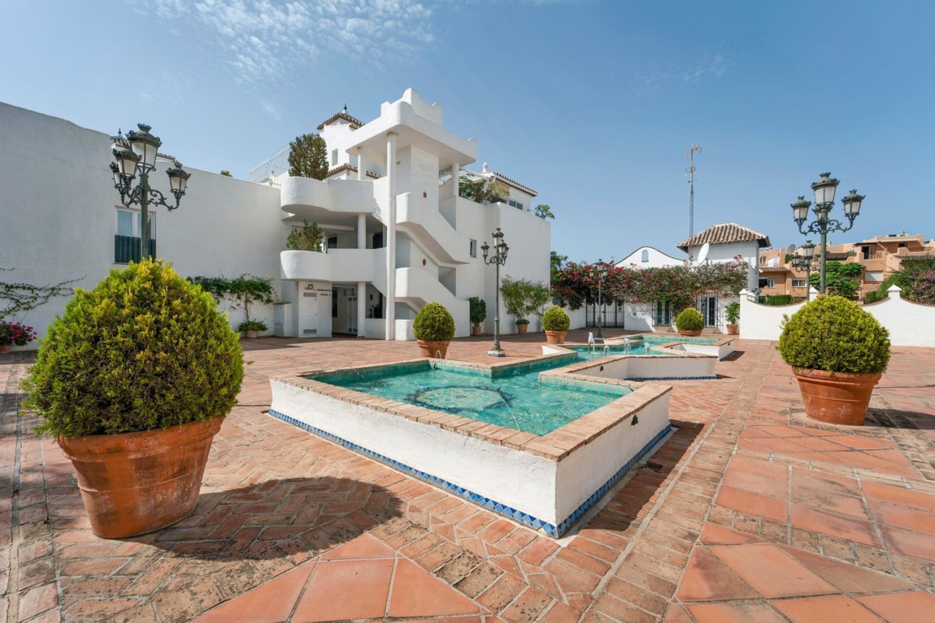 Resale - apartment - Marbella - Nagüeles