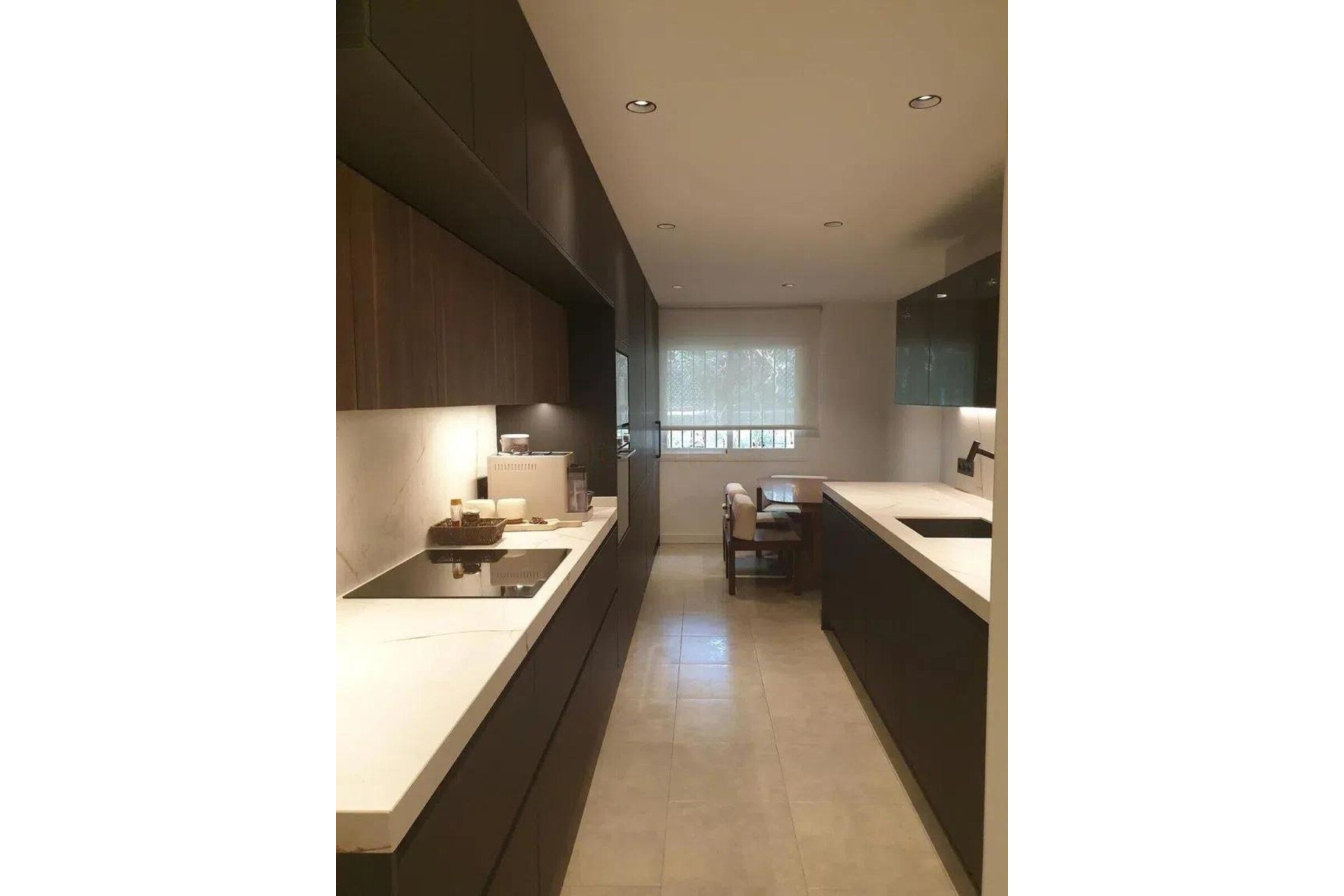 Resale - apartment - Marbella - Nagüeles