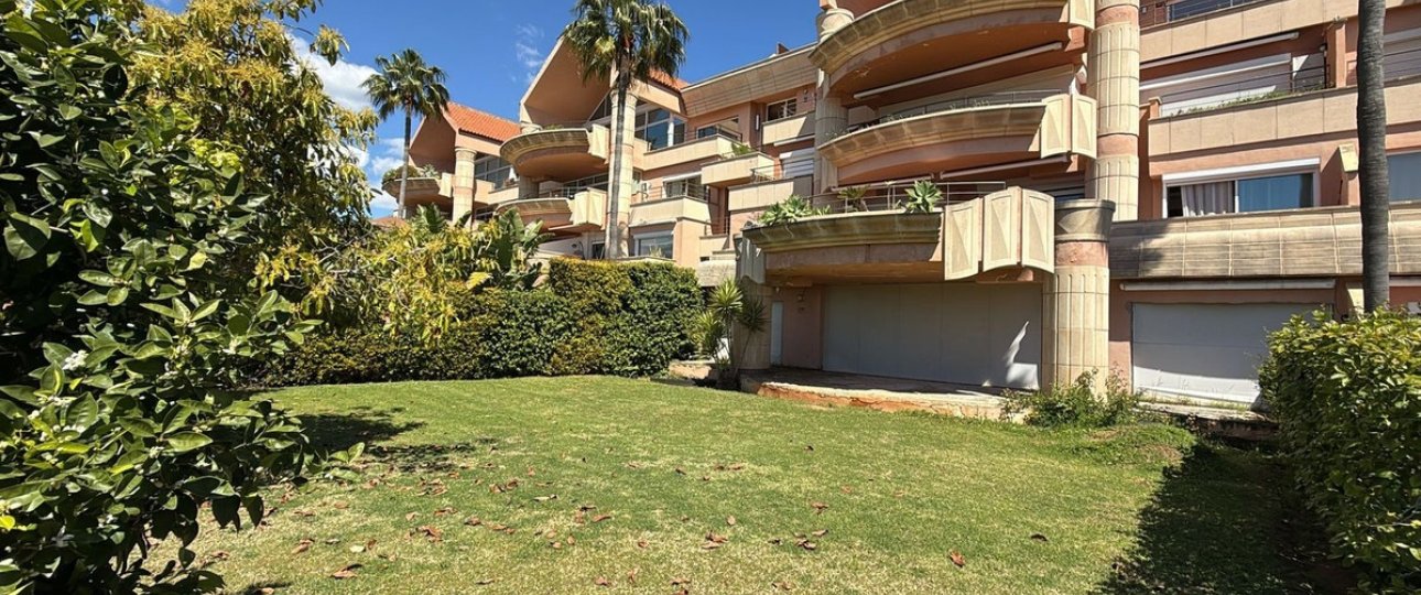 Resale - apartment - Marbella - Nueva Andalucía
