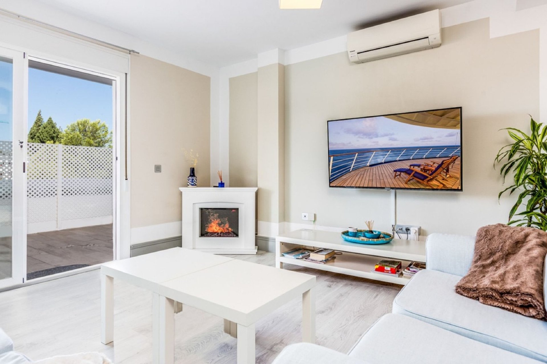 Resale - apartment - Marbella - Nueva Andalucía