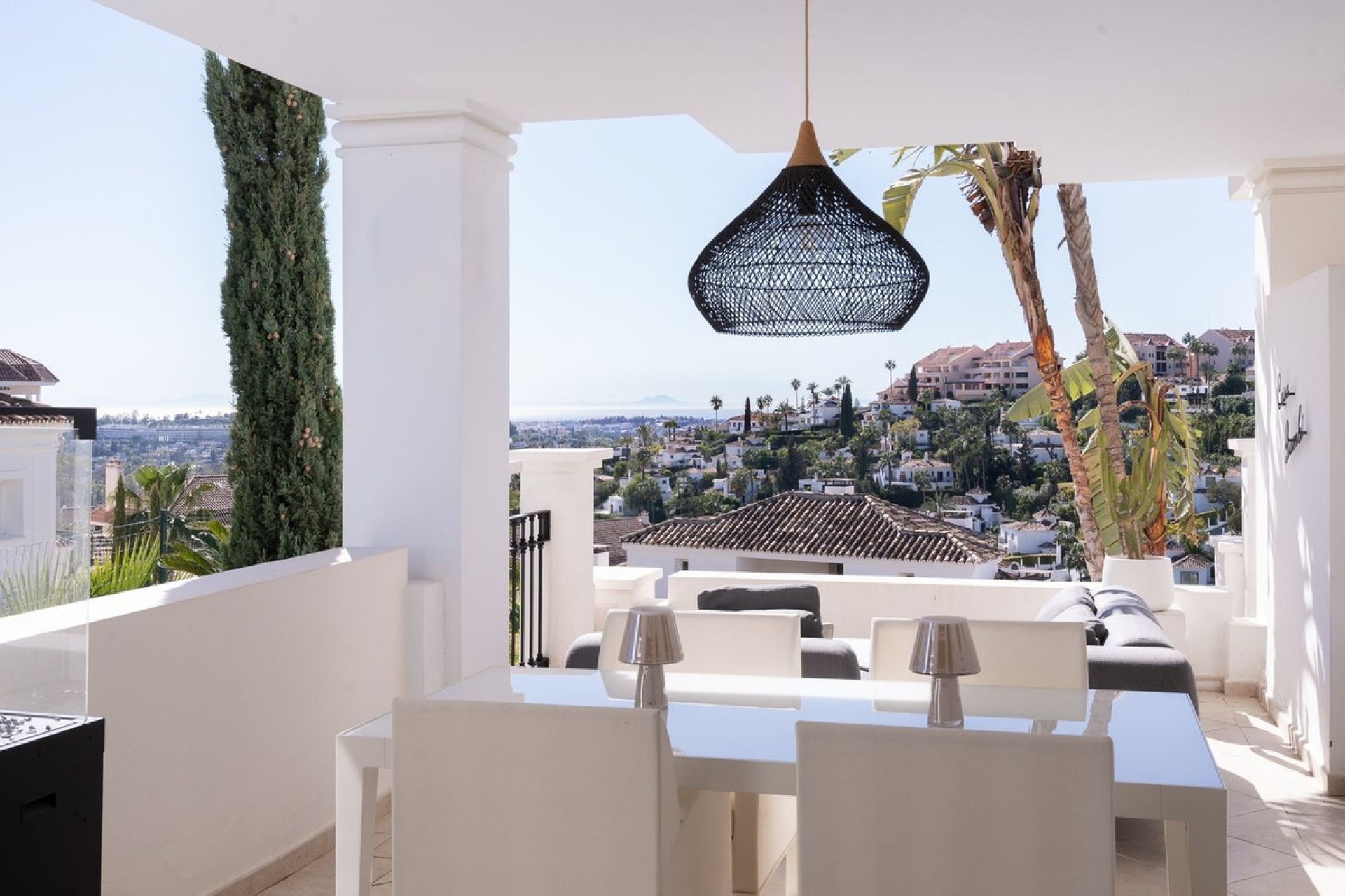 Resale - apartment - Marbella - Nueva Andalucía
