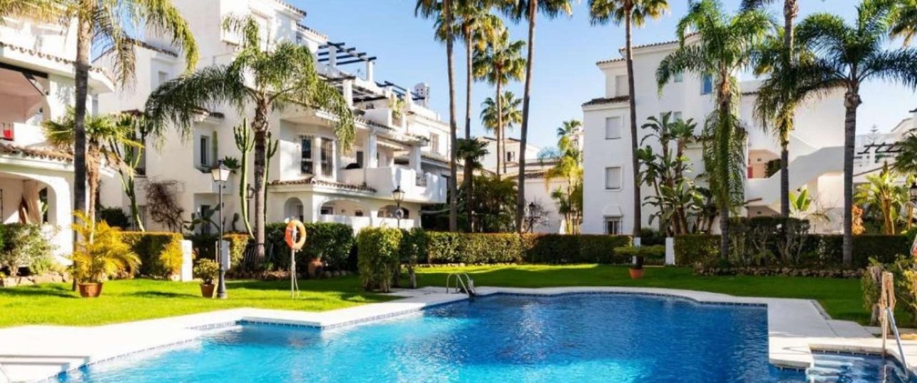 Resale - apartment - Marbella - Nueva Andalucía