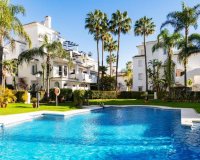 Resale - apartment - Marbella - Nueva Andalucía