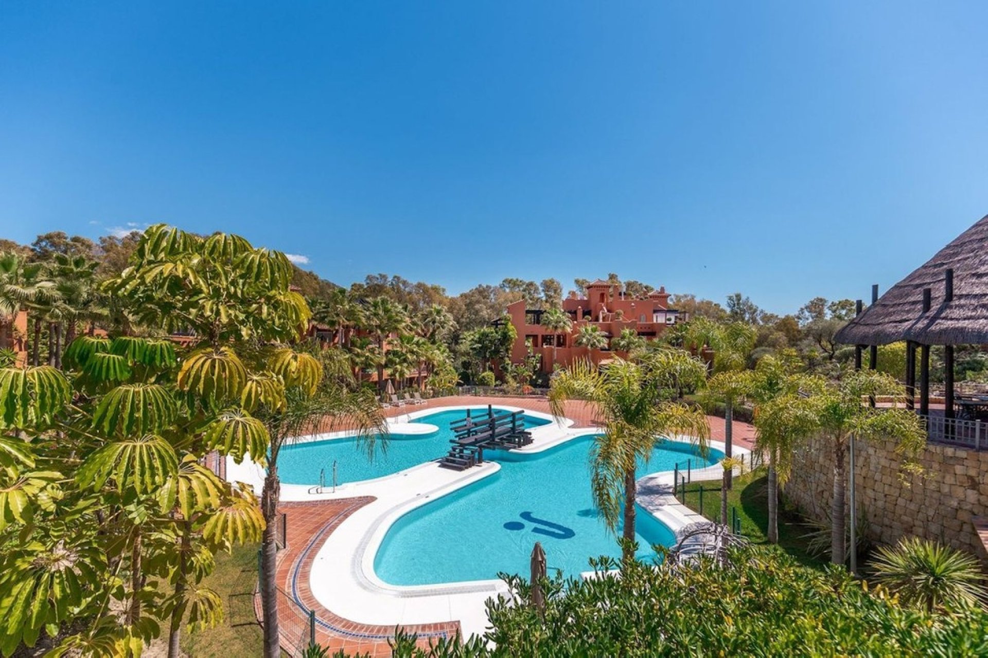 Resale - apartment - Marbella - Nueva Andalucía
