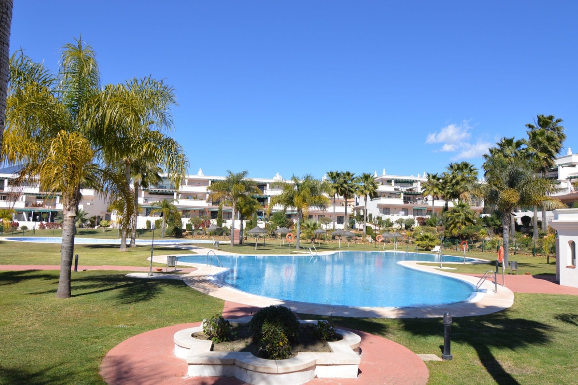 Resale - apartment - Marbella - Nueva Andalucía