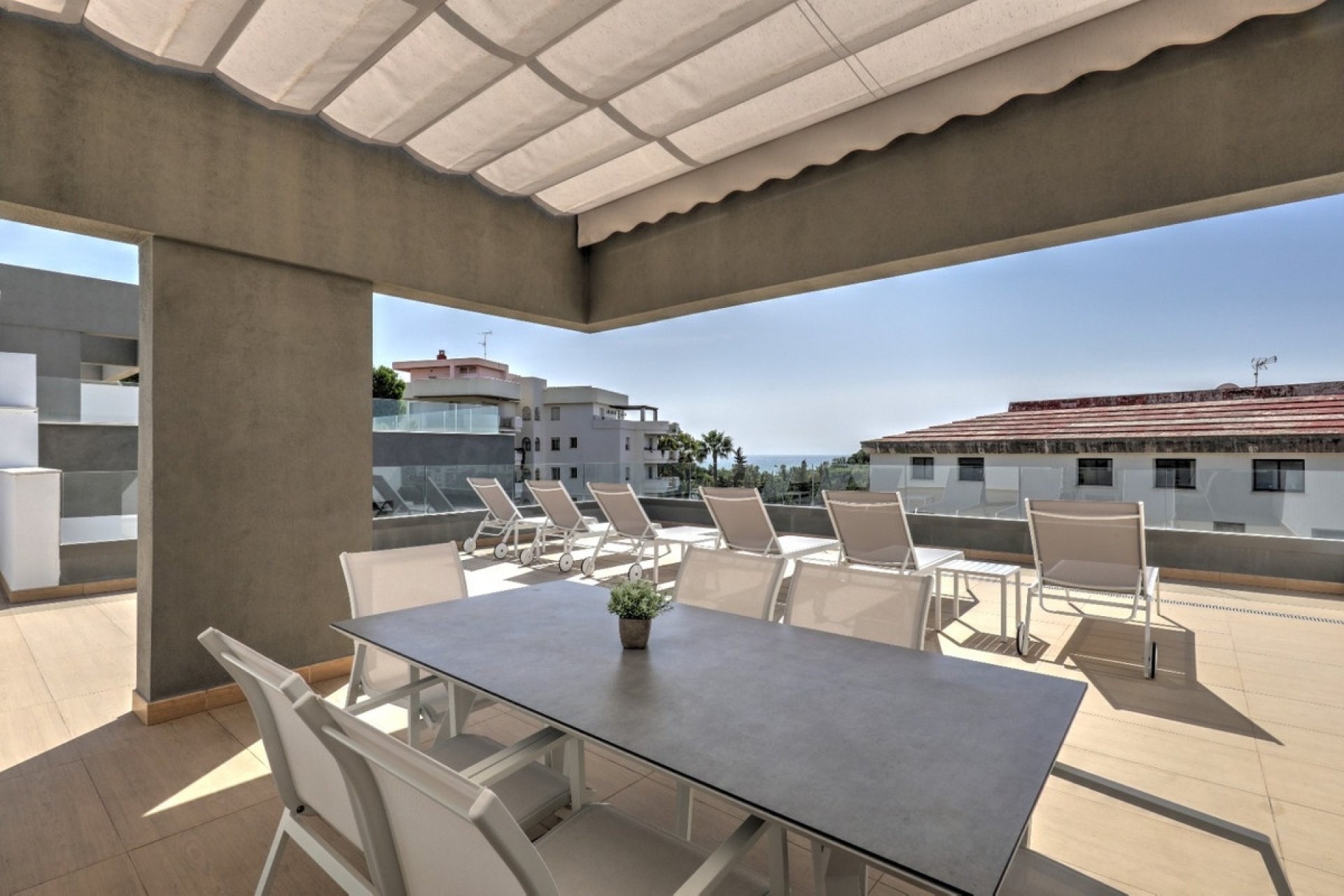 Resale - apartment - Marbella - Nueva Andalucía