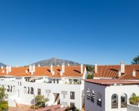 Resale - apartment - Marbella - Nueva Andalucía