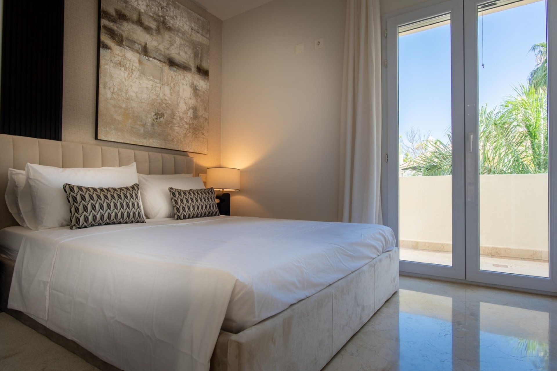 Resale - apartment - Marbella - Nueva Andalucía