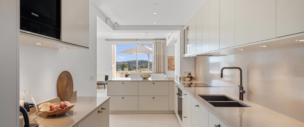 Resale - apartment - Marbella - Nueva Andalucía