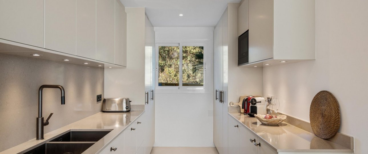 Resale - apartment - Marbella - Nueva Andalucía