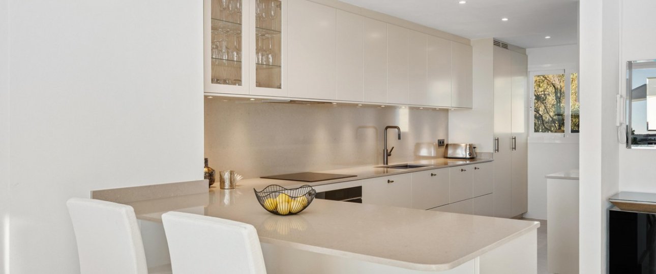 Resale - apartment - Marbella - Nueva Andalucía
