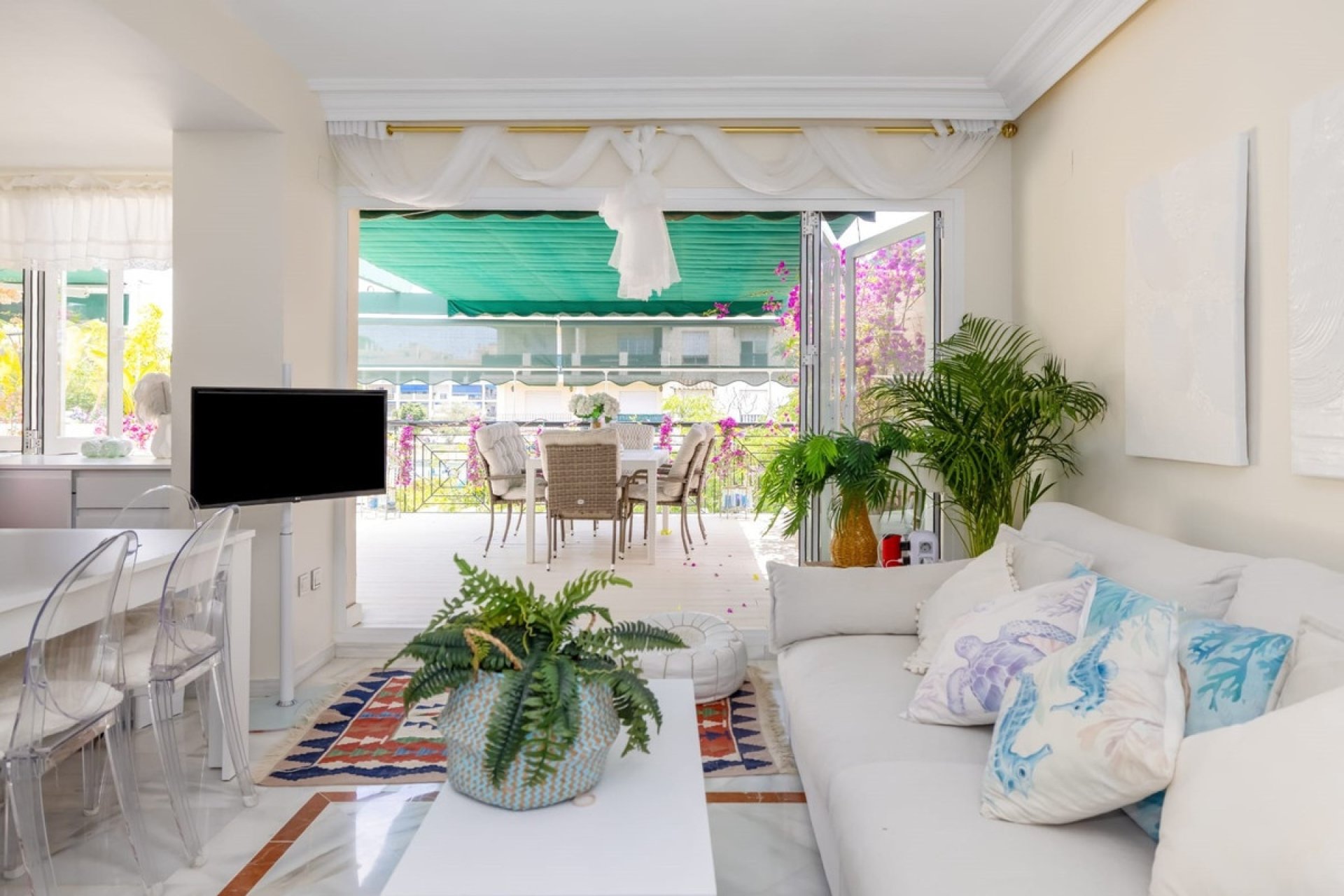 Resale - apartment - Marbella - Nueva Andalucía
