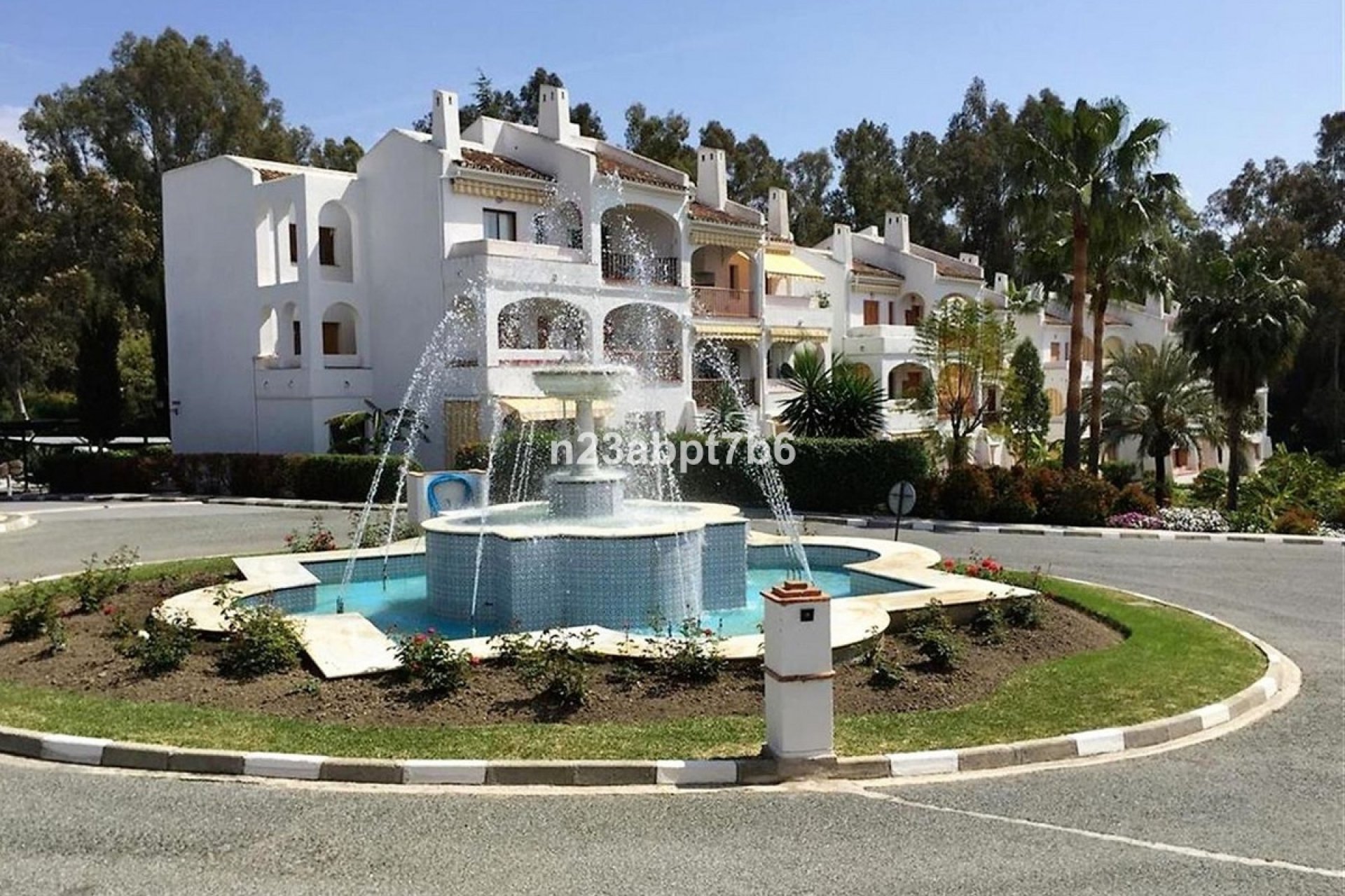 Resale - apartment - Marbella - Nueva Andalucía