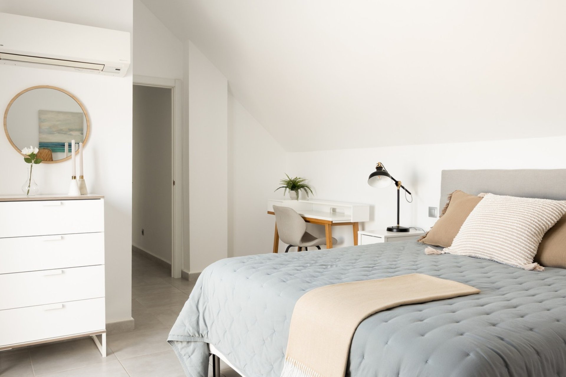 Resale - apartment - Marbella - Nueva Andalucía