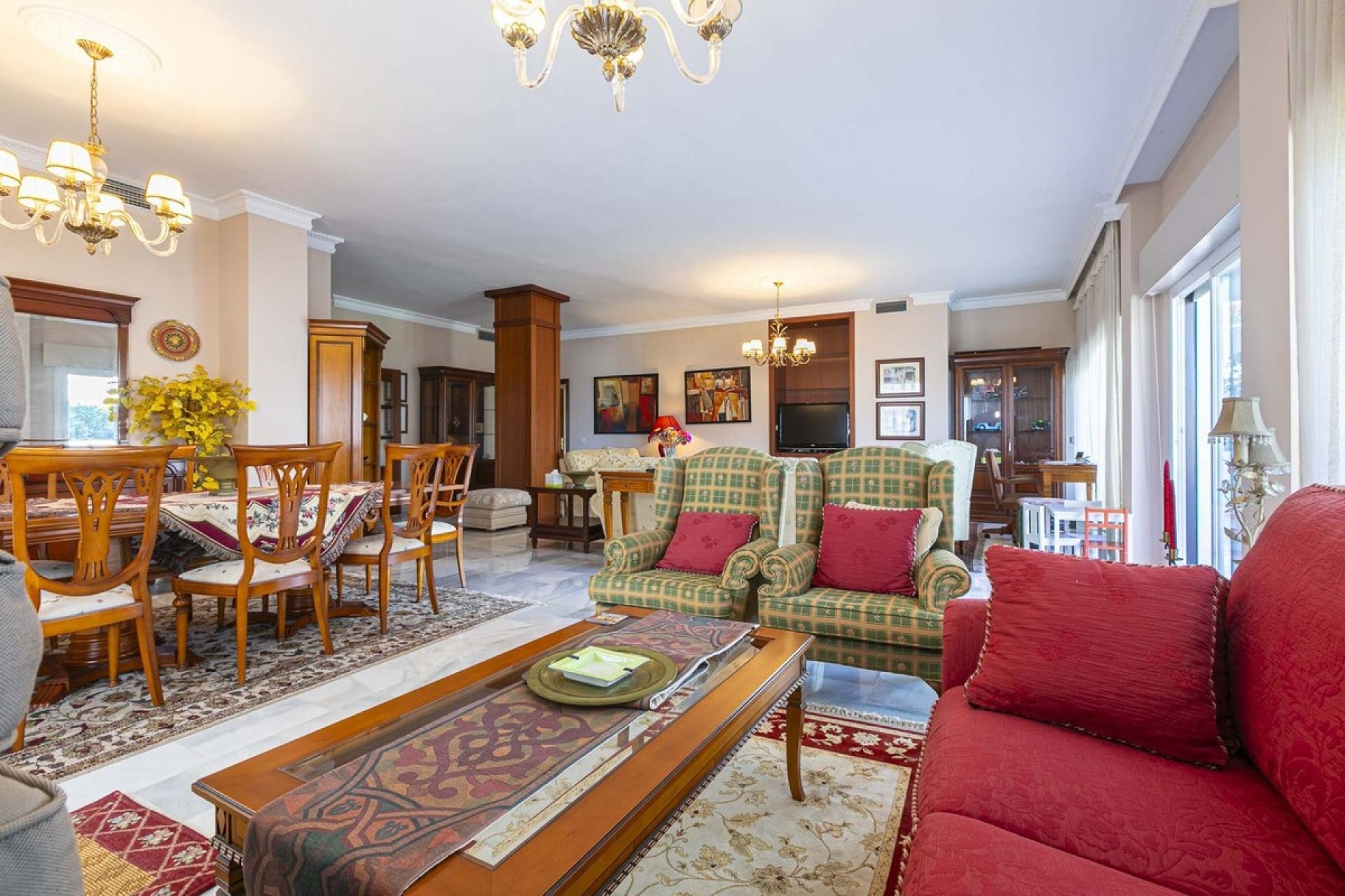 Resale - apartment - Marbella - Nueva Andalucía