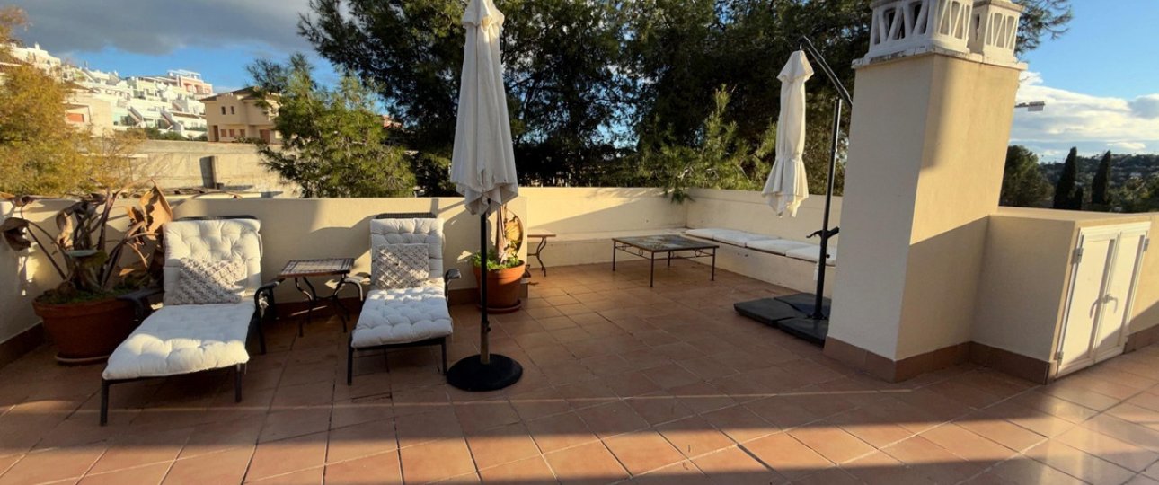 Resale - apartment - Marbella - Nueva Andalucía